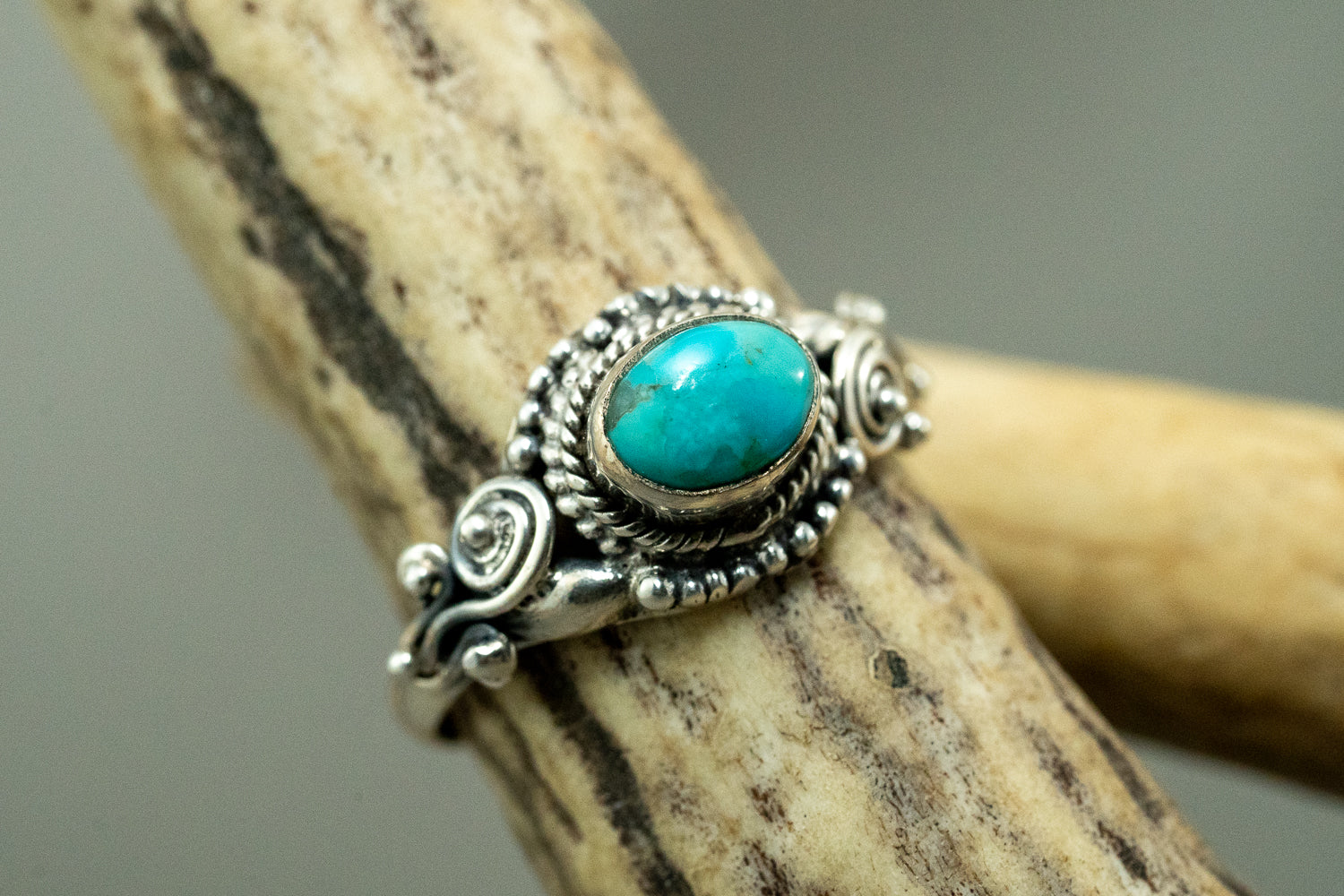 Blue Mohave Turquoise Ring size-7.5